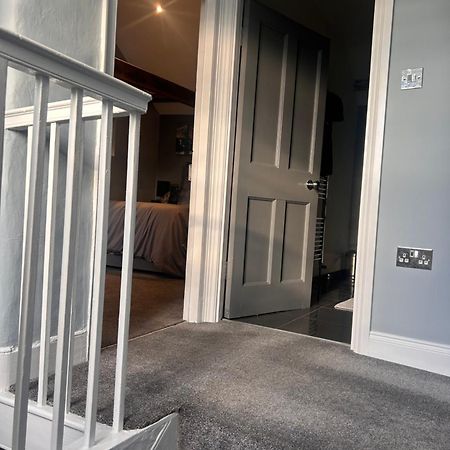 No1 Townhouse - Luxury Spacious 2 Bedroom Townhouse, Central Location Stamford Extérieur photo