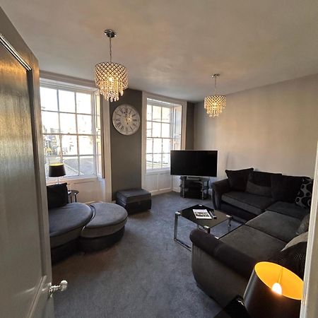 No1 Townhouse - Luxury Spacious 2 Bedroom Townhouse, Central Location Stamford Extérieur photo