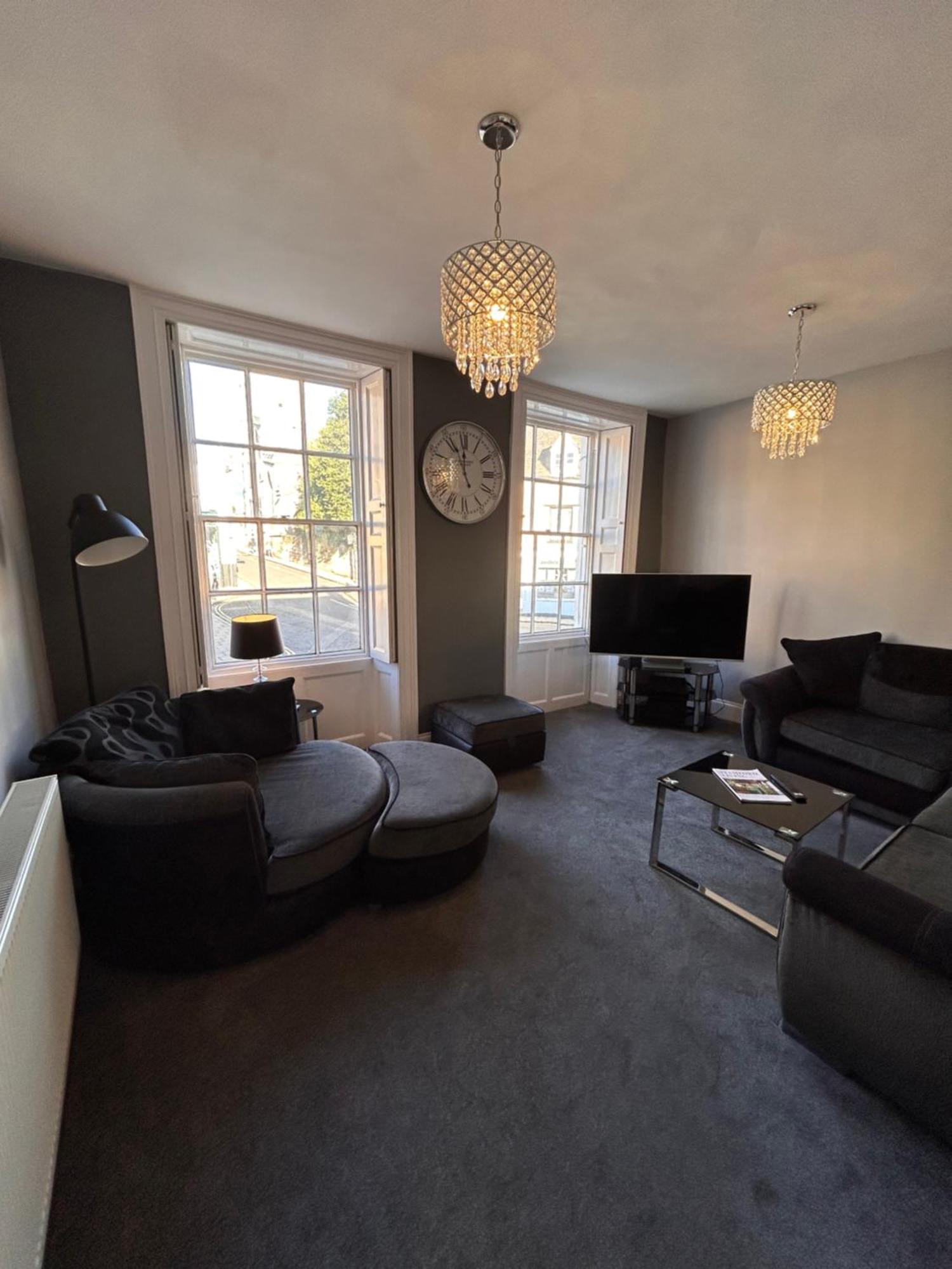 No1 Townhouse - Luxury Spacious 2 Bedroom Townhouse, Central Location Stamford Extérieur photo